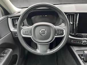 Volvo XC60 2.0 B4 MH Momentum AWD