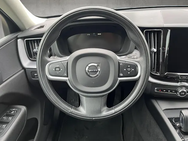 Volvo XC60 2.0 B4 MH Momentum AWD