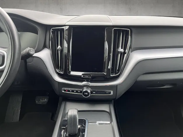 Volvo XC60 2.0 B4 MH Momentum AWD