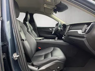 Volvo XC60 2.0 B4 MH Momentum AWD
