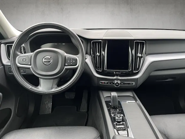 Volvo XC60 2.0 B4 MH Momentum AWD