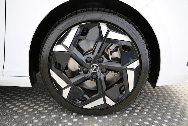 Fahrzeugbild OPEL ASTRA