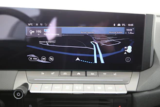 https://vehicle.imgix.net/4276461/0f077137-3b1a-4dad-b70f-b746e08e1029.jpg
