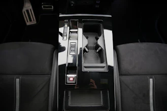 https://vehicle.imgix.net/4276461/1d6613ae-467d-407d-9f5b-cb70cc8f96cd.jpg