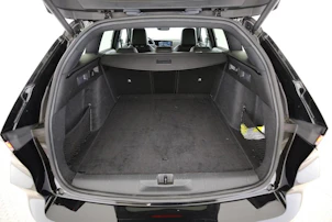 Fahrzeugbild OPEL Astra Sports Tourer 1.6 T PHEV 180 Swiss Plus