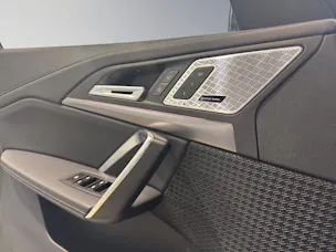 BMW X1 20d xDrive paddles