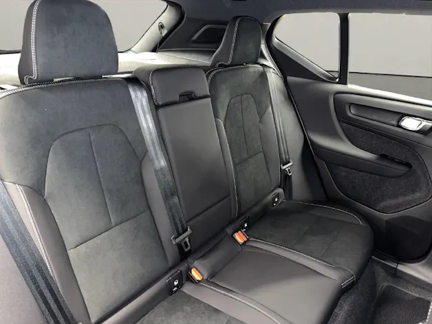 Volvo XC40 2.0 B4 MH Ultra Dark
