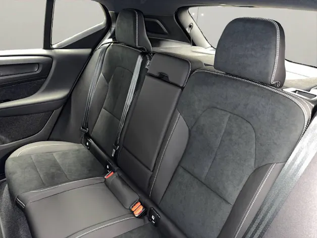 Volvo XC40 2.0 B4 MH Ultra Dark