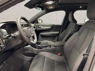 Volvo XC40 2.0 B4 MH Ultra Dark