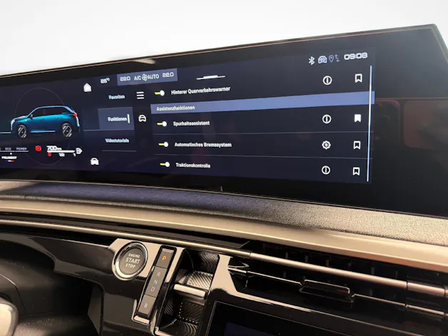 PEUGEOT 5008 1.6 PHEV Allure