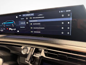 Fahrzeugbild PEUGEOT 5008 1.6 PHEV Allure