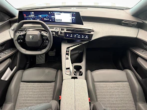 Fahrzeugbild PEUGEOT 5008 1.6 PHEV Allure