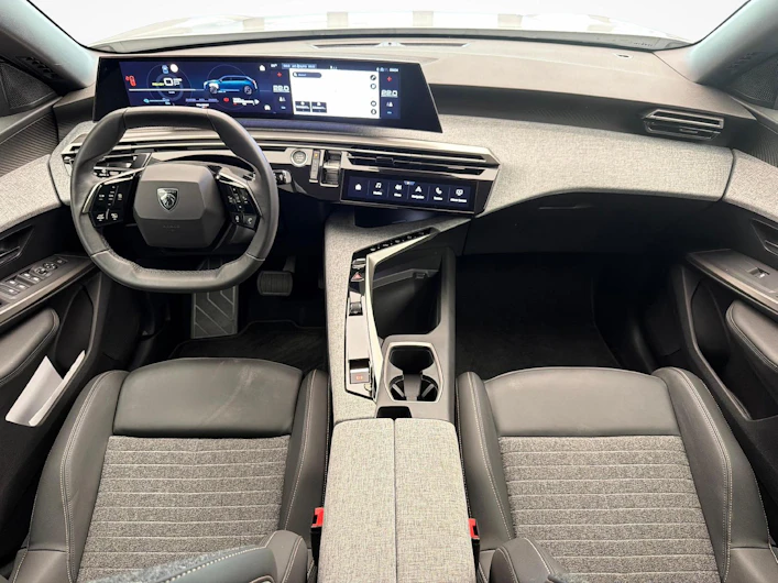 Fahrzeugbild PEUGEOT 5008