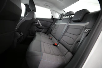 https://vehicle.imgix.net/4276586/2961ab88-93a0-4fee-88f6-bfeeb6838629.jpg