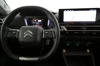 https://vehicle.imgix.net/4276586/479ed3ba-7435-4fca-bb5b-1835c54368fd.jpg