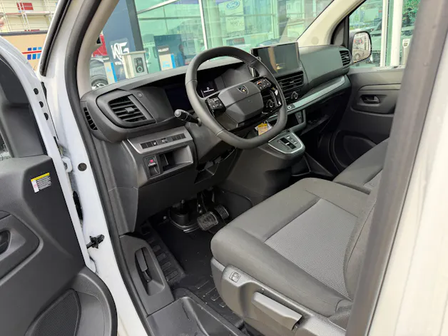Peugeot e-Expert Kaw. Standard 75 kWh