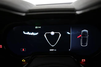 https://vehicle.imgix.net/4276615/99707c0b-fec8-4b60-8fa0-4b6fddf1acc5.jpg