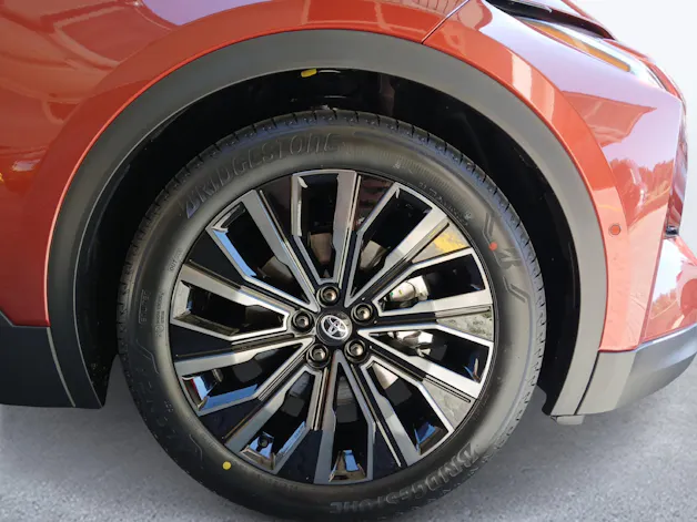 Toyota C-HR+ Premium AWD