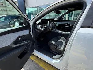 Peugeot 3008 e-Allure AWD