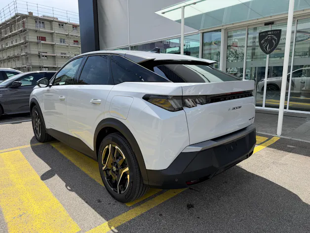 Peugeot 3008 e-Allure AWD