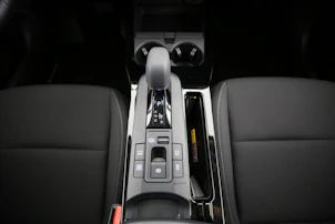 Fahrzeugbild TOYOTA Prius 2.0 Plug-In-Hybrid Style