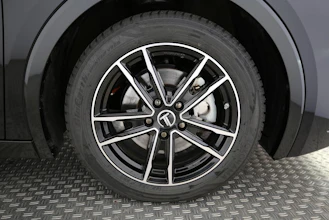 https://vehicle.imgix.net/4276698/bbd21a81-fc5c-41f6-9455-f9031c7c688d.jpg