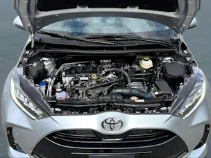 Toyota Yaris 1.5 VVT-i HSD Trend