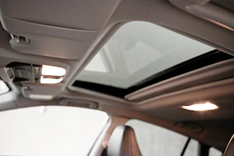 https://vehicle.imgix.net/4276714/de4bb487-8569-4839-b465-c77b5744d597.jpg