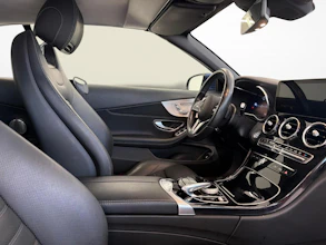 https://vehicle.imgix.net/4276741/7e283d7c-63e1-4dc3-bfd6-f0b42b658eb9.jpg