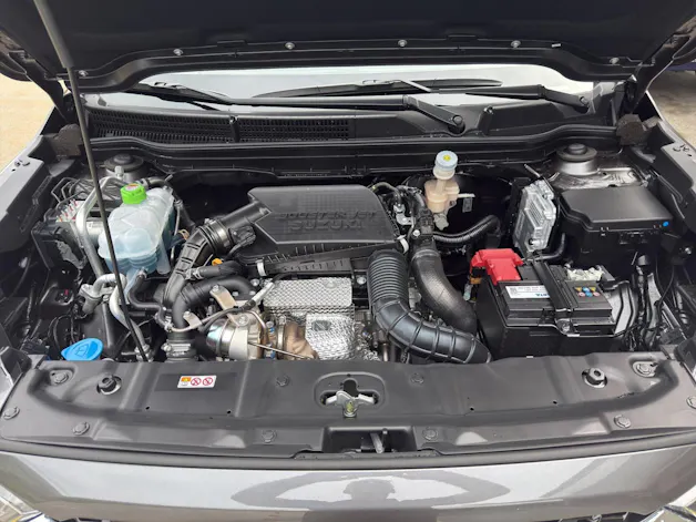 Suzuki S-Cross 1.4 T Sakura Top Hybrid 4x4