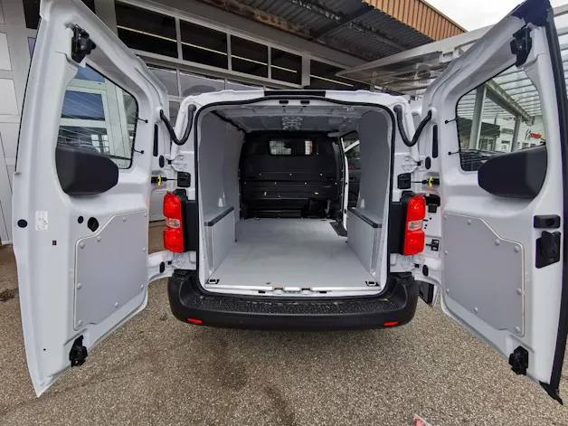 Citroën Jumpy Kaw. M 2.2 BlueHDi 150 First S/S