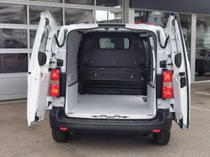 Citroën Jumpy Kaw. M 2.2 BlueHDi 150 First S/S