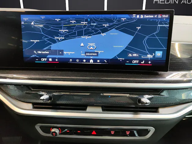 BMW X5 50e xDrive Attraktiven Leasingzinssatz ab 0,9 % bei Abschluss einer BMW Fahrzeugversicherung.