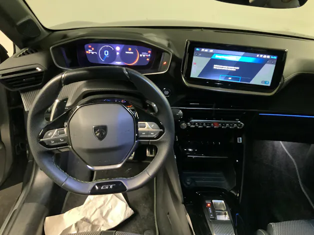 Peugeot 208 1.2 Hybrid 145 GT