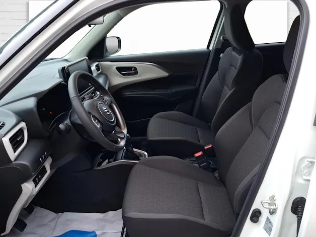 Suzuki Swift 1.2 Sakura Top Hybrid 4x4