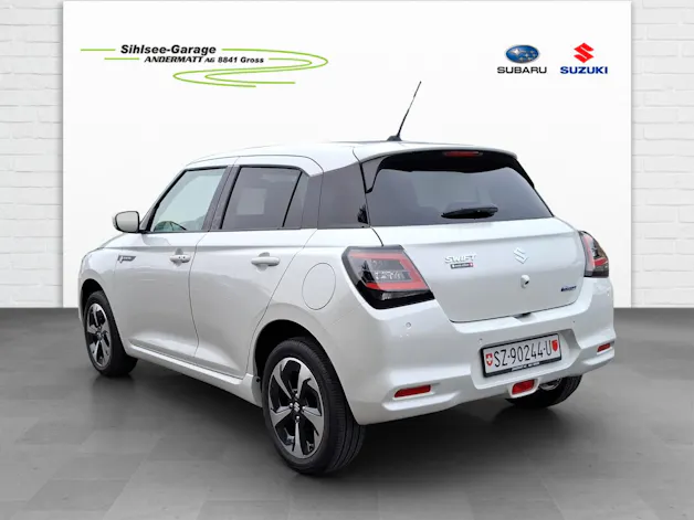 Suzuki Swift 1.2 Sakura Top Hybrid 4x4