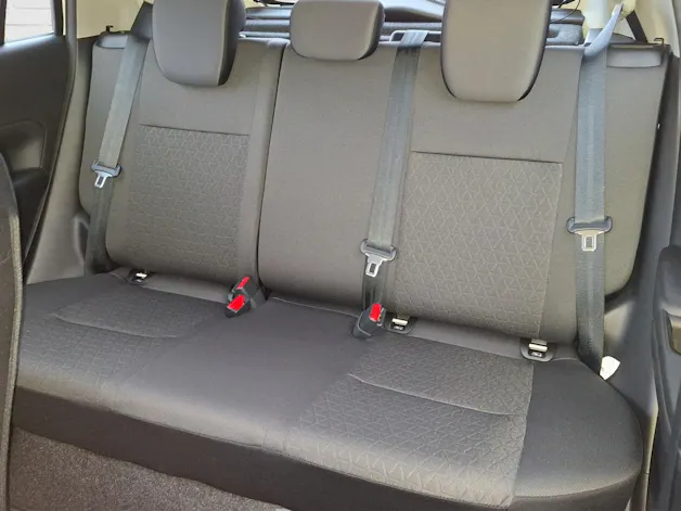 Suzuki Swift 1.2 Sakura Top Hybrid 4x4