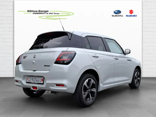 Suzuki Swift 1.2 Sakura Top Hybrid 4x4