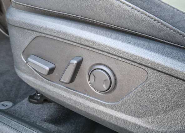 Fahrzeugbild 5 Fahrzeugbild 5