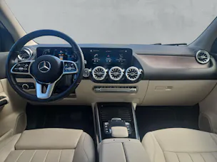 Mercedes-Benz GLA 200 Progressive 4matic