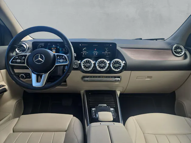 Mercedes-Benz GLA 200 Progressive 4matic