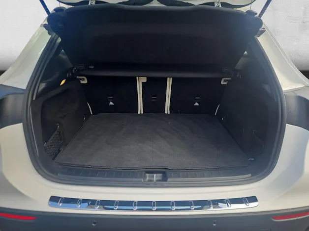 Mercedes-Benz GLA 200 Progressive 4matic