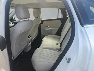 Mercedes-Benz GLA 200 Progressive 4matic