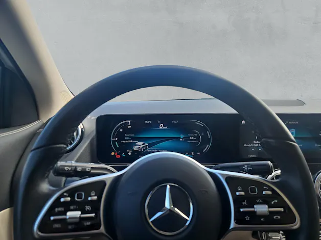 Mercedes-Benz GLA 200 Progressive 4matic