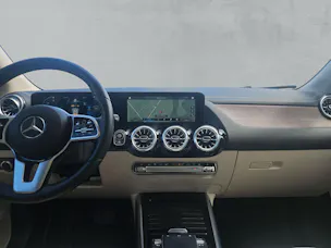 Mercedes-Benz GLA 200 Progressive 4matic