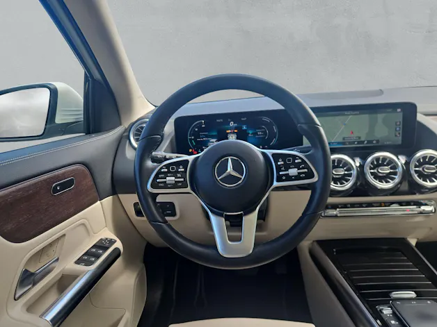 Mercedes-Benz GLA 200 Progressive 4matic