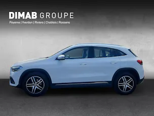 Mercedes-Benz GLA 200 Progressive 4matic