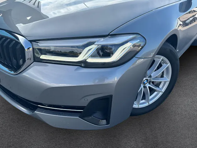 BMW 530d xDrive 48V Touring 📍