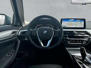 BMW 530d xDrive 48V Touring 📍