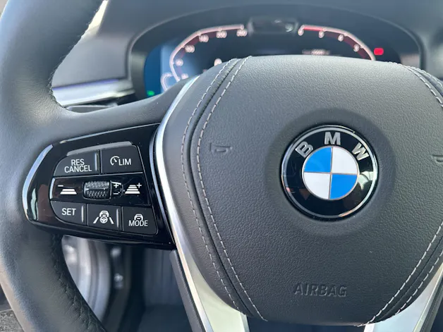 BMW 530d xDrive 48V Touring 📍